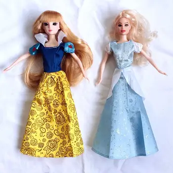 Kawaii Itens de Moda de Vestidos de 2 Itens /Monte Brinquedos em Miniatura Acessórios, Amarelo, Vermelho, Azul Roupas de Boneca De Barbie Elisa DIY Jogo