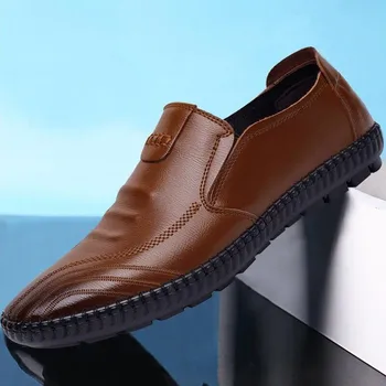 Sapatos de couro dos Homens de Couro Primavera, Outono 2022 Novos Homens de Negócios Casual Macio, com solado antiderrapante Respirável Todos-Jogo de Calçado